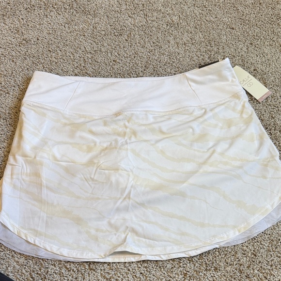 CALIA by Carrie Underwood White and Cream Skort - Picture 1 of 3